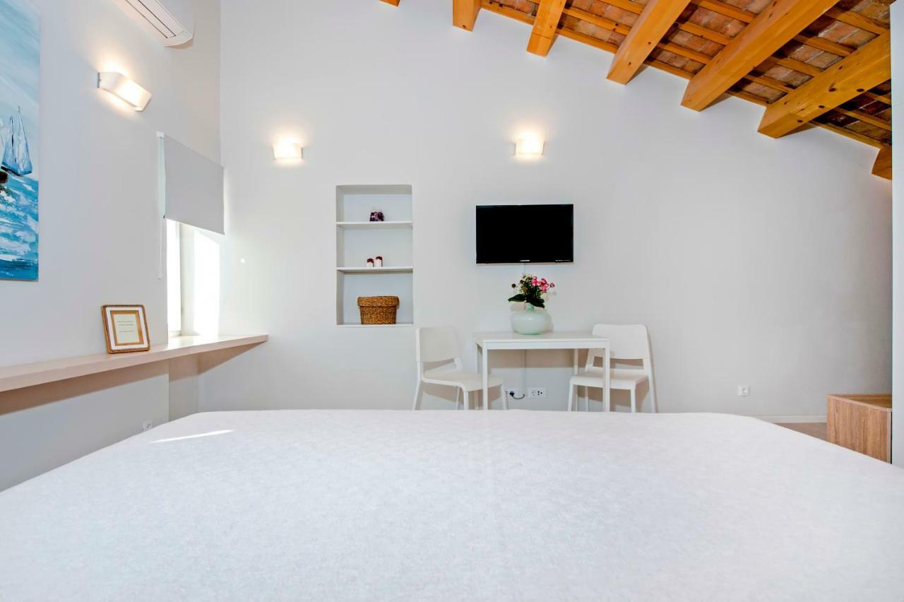 ホテル Casa Bruno ロヴィニ エクステリア 写真